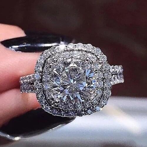 Huitan Temperament Sweet Cubic Zirconia Ring Women AAA Round CZ High Quality Silver Color Wedding Engagement Rings Trend Jewelry