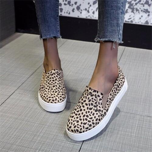 2021 Spring Shoes Women New Leopard Slip On Ladies Comfortable Casual Loafers 35-42 Large-Sized Female Trendy Sneakers