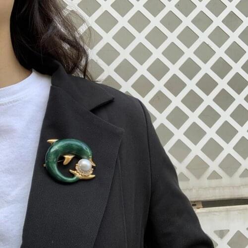 Amorita boutique Dolphins playing ball design cute fashion pearl brooch