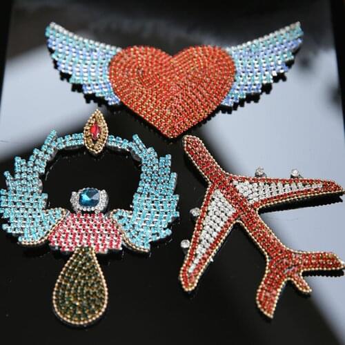 Love-fly crytal rhinestone beaded patches apliques de roupa applique sew on patches for clothes bordados para costura