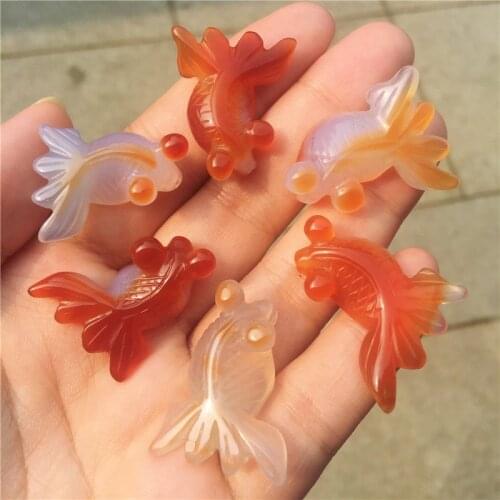 Natural Agate goldfish crystal Crystal Pendant Carved Animal Polished Gemstone Crystal Healing Necklace Pendant Fashion 1pcs