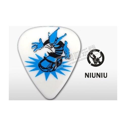 Standard Shape Joker Hug Gauge Guitar Pick Plectrum Mediator Gauge 1mm, 1/piece