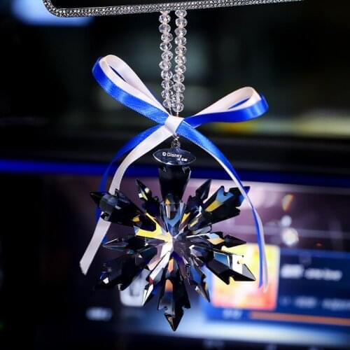 Car Interior Pendants, New Style, Fashionable and High-end Crystal Snowflake Pendants, Plush Ornaments, Interior Accessories