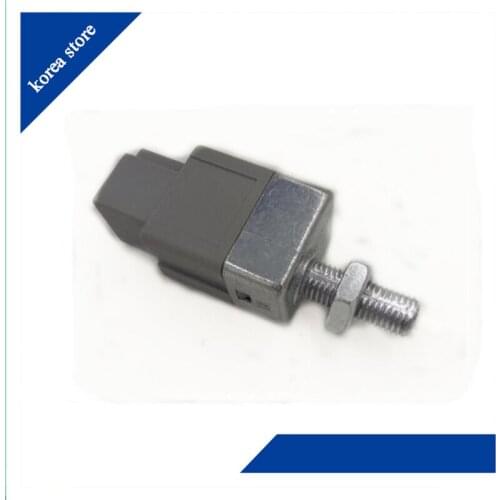 Back Lamp Switch For Daewoo Leganza Nubira 1999-2002 1S5150 / DR4126 Stop Lamp Switch 96289637