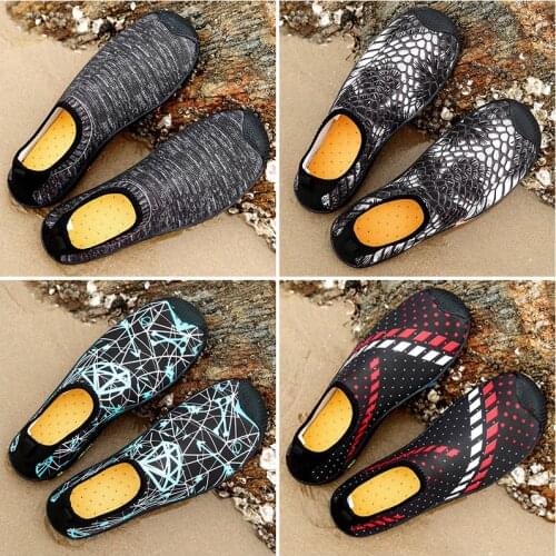 2021 Men Hiking Shoes Men and Women Outdoor Breathable Snorkeling Shoes Trail Upstream Water Shoes Sneakers Beach Wading Shoes