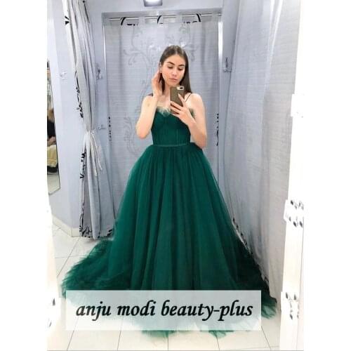 2021 Green Spaghetti Straps Prom Dresses Sleeveless Ball Gown Long Tulle Formal Evening Party Gowns Robe De Soiree