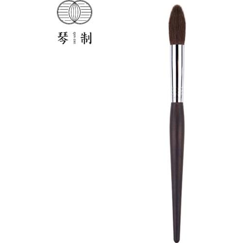 QINZHI Professional Handmade Make Up Brush G040 Small Tapered Highlighter Brush Soft Red Squirrel Hair Makeup Brushes