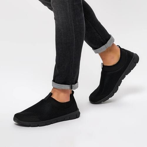 Kinetix Voten Black Men 'S Walking shoes