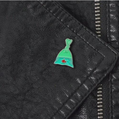 Cartoon Cute Ins Red Little Goldfish Swimming In The Bag Looking For Mother Exquisite And Transparent Personality Design Brooch