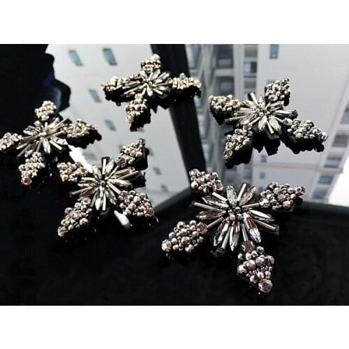 4Angle flower rhinestones bead brooch patches applique crystal fabric sew on patch fashion clothing bags decoration patch