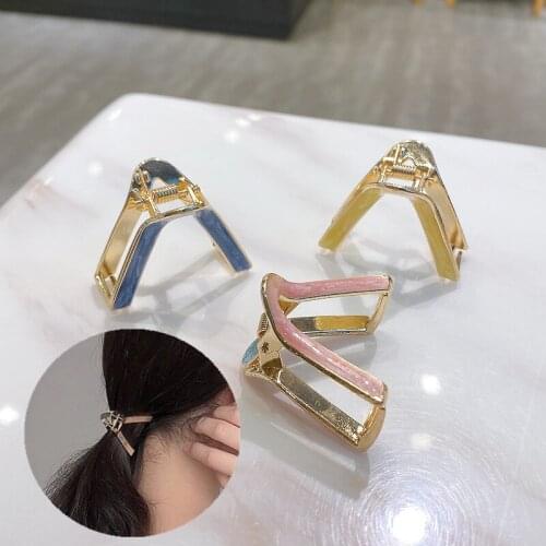 H:HYDE Fashion For Women Hair Accessories V-Shape Claw Clip Geometric the back of the head Hair Claw Solid Hair Clip