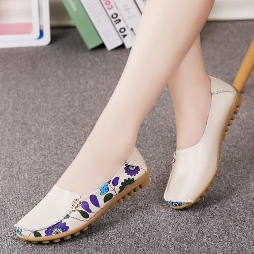 2019 Spring women flats genuine leather shoes slip on ballet flats women flats print women shoes moccasins loafers shoes