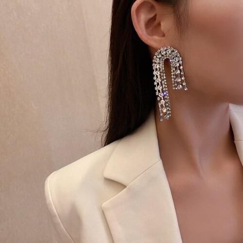 Full Rhinestone Long Tassel Earrings for Women Exaggerated Silver Color Metal Chain Twist Irregular Geometric Dangle Earrings