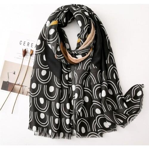 New Brand Scarf Women Printed Dots Autumn Winter Thin Scarves Warm Soft Bandana Shawls Fashion White Pashmina for Ladies Girl