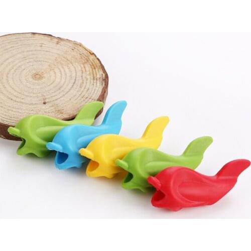 New 5 Pcs Creative Children Pencil Holder Correction Hold Pen Writing Grip Posture Tool Fish