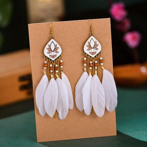 Women Earring Trend Jewelry Accessories Vintage Feathers Pendant Woman Piercing Ear Ring Fashion Womens Hanging Earrings