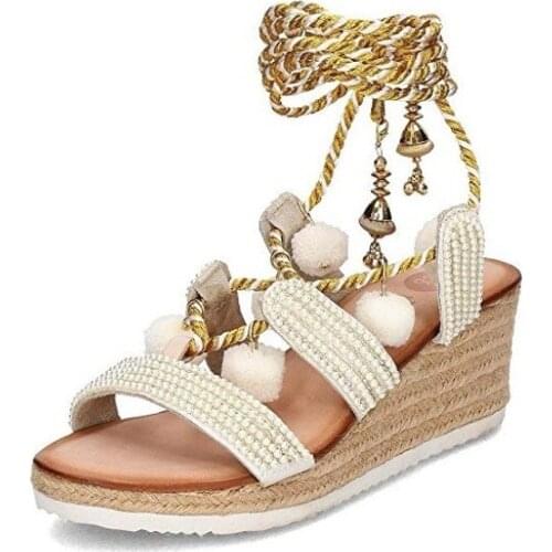 String sandals with wedge Gioseppo