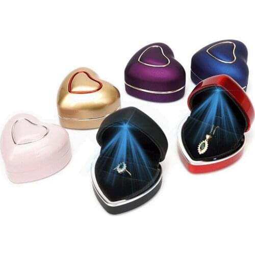 Heart-shaped LED Light Wedding Ring Box Engagement Rings Necklace Earrings Pendants Jewelry Display Case Holder
