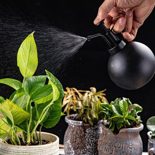Metal Spray Bottle Black Gardening Retro Nordic Shower Watering Can Home Plant Pot Bottle Watering Device Garden Tool