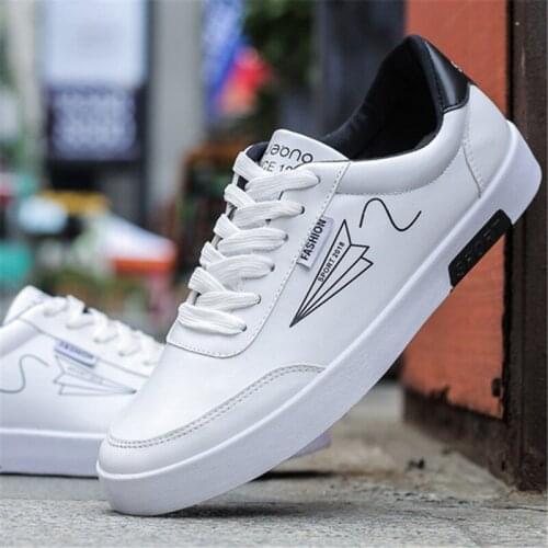 2021 Spring Autumn New Street Style Mens Vulcanize Shoes Breathable Low Heel Shallow Casual Shoes Comfortable Light for Daily