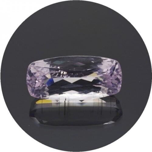 13,77 ct . Kunzite Coussin