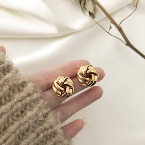 Korean fashion punk metal stud earrings for women classic vintage jewelry girls gifts earrings accessories wholeasale 2021 new