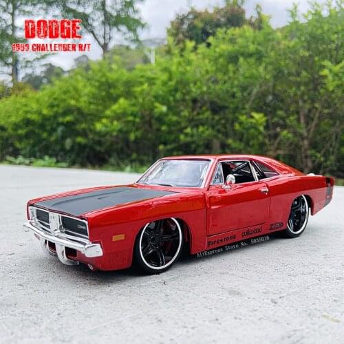 Maisto 1:24 New hot sale 1969 Dodge Challenger simulation alloy car model crafts decoration collection toy tools gift