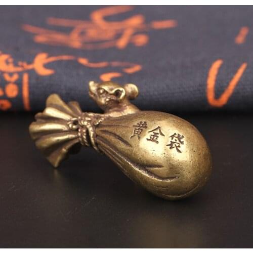 Antique Bonze Small Mouse Carring Big Money Bag Sculpture New Lucky Rat Copper Feng Shui Ornament Figure Paperweight Desk Decor