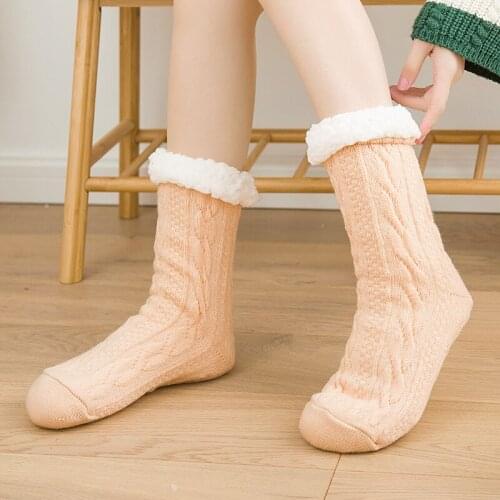 Ousefu Cheap women socks indoor Warm womens fluffy winter Furry slippers Sneaker Yoga Socks soft sleeping Slippers for home