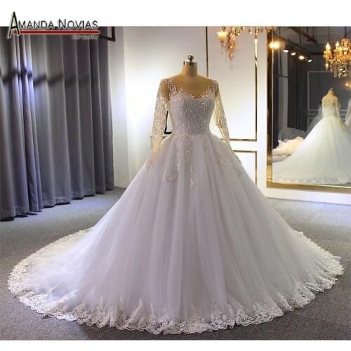 2020 white wedding dress with lace sleeves with nice back custom order