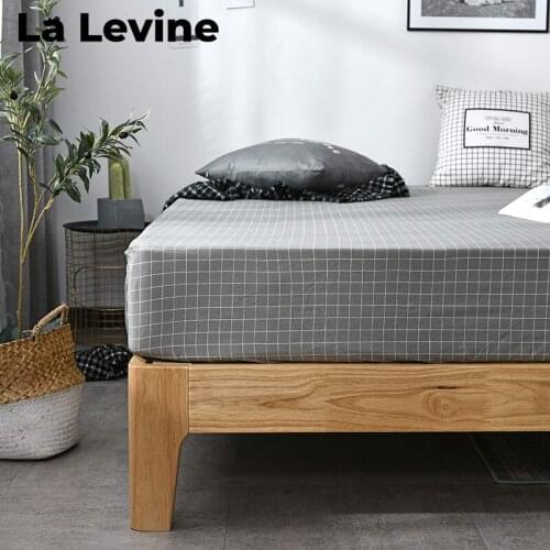 Cotton Bedcover Plaid Stripes Modern Minimalist Soft Comfortable Non-slip Mattress Protector Spring Summer Autumn Bedspreads