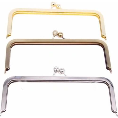 8 x 3 inches (20 x 7.5 cm) - Large Antique Brass Clutch Frame - 18 Pieces