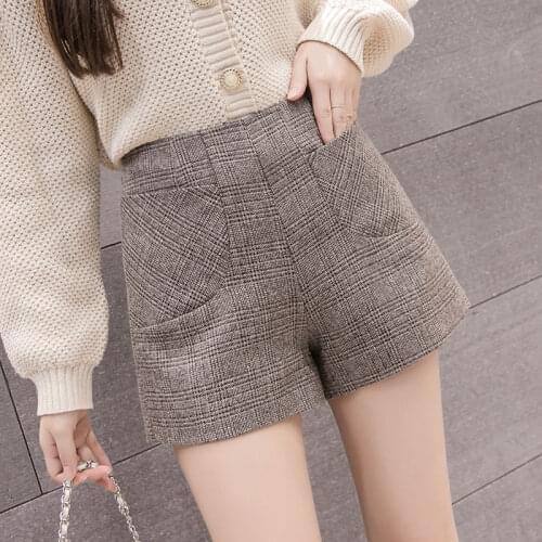 2021 Spring Autumn Woman High Waist Winter Shorts Female Fashion Clothing Pocket Casual ladies Wide Leg Plaid Short Pants Q9