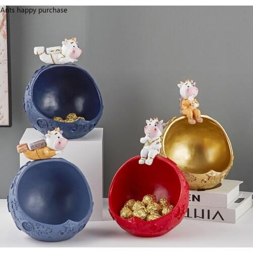 Creative Moon Space Cow Storage Decoration Resin Crafts Large Capacity Candy Chocolate Storage Box Room Decoration Birthday Gift