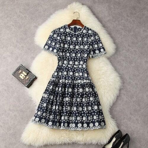 European and American womens wear for summer 2021 Short sleeves for this embroidery Fashion blue pleated dress