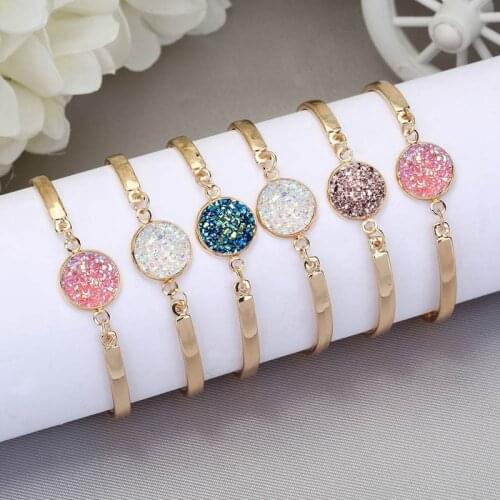 Womens Crystal Bracelet Girls Multicolor Clusters Round Pendant Bracelet Girlfriends Valentines Day Gifts Jewelry Accessories