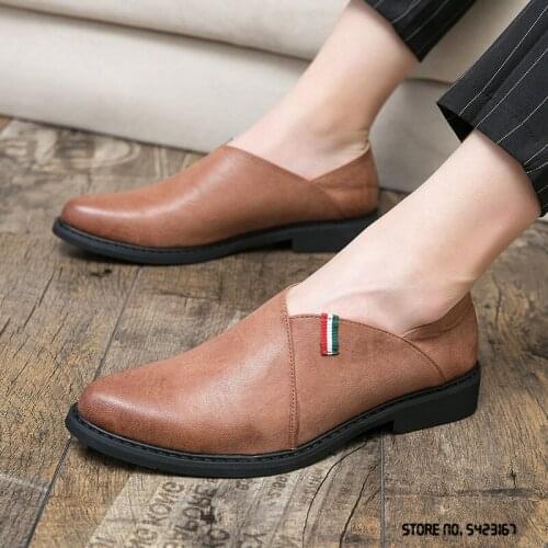 2021 Britain Retro Fashion Gentleman Dress Shoes For Men Pointed Slip On Oxford Loafers Wedding Footwear Sapato Social Masculino
