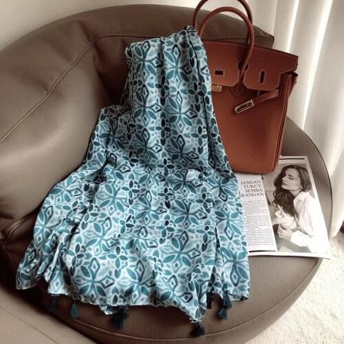 Fashion Design Diamond Floral Four Sides Tassel Viscose Shawl Scarf Lady High Quality Neckerchief Foulards Muslim Hijab 180*90Cm