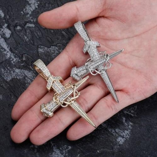 Hip Hop AAA + CZ Paving Stone Bling Ice Out Vines Winding Nail Cross Pendant Necklace Mens Rapper Jewelry Gift