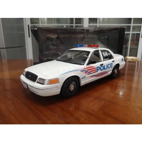 AUTOart 1:18 Ford Crown Washington DC. Police Car Collector Edition Metal Diecast Model Vintage Car Toy Gift
