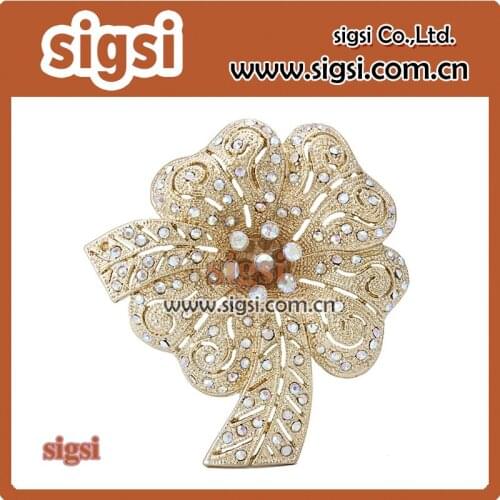 Exquisite Lucky Four Leaf Clover Wedding Bridal Brooch Pin Rhinestones Corsage Covered Scarves Shawl Clip pin For Ladies