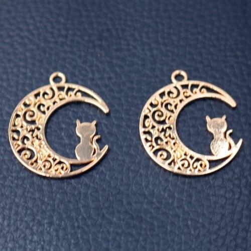 6pcs Gold Plated Popular Moon Cat Pendants Fashion Necklace Earrings Metal Accessories DIY Charms Jewelry Crafts Making P557