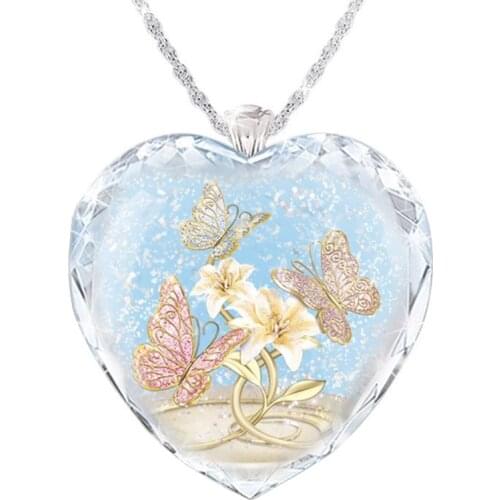 Butterfly Flower Crystal Heart Pendant Elegant Lady Fashion Crystal Necklace Jewelry