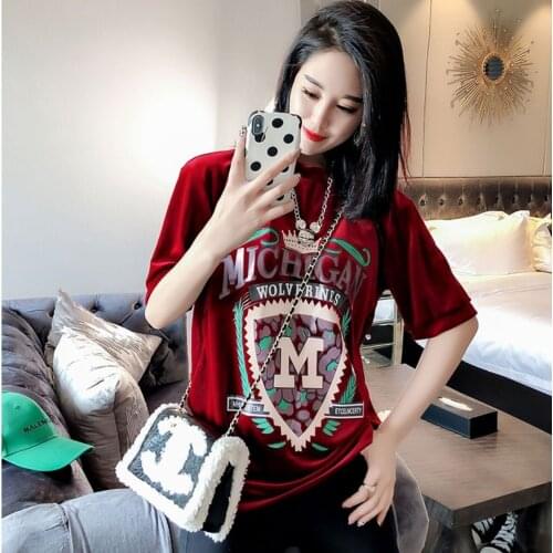 Womens Short-Sleeved Big Logo Printing Gold Velvet Round Neck Oversize T-shirt Ladies Nightclub Style top Hip-pop Outer Wear