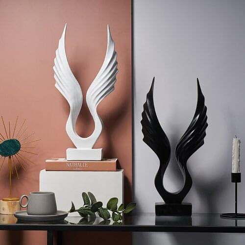 EUROPEAN WING SCULPTURE ART DECORATION MINIMALIST DESIGN EXHIBITION HALL WINE CABINET HANDICRAFT ORNAMENT BLACK AND WHITE RESIN