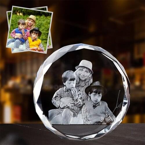 2D/ 3D Customized Crystal Picture Laser Engraved in Personalized Crystal Photo Frame for Family Couple Photos