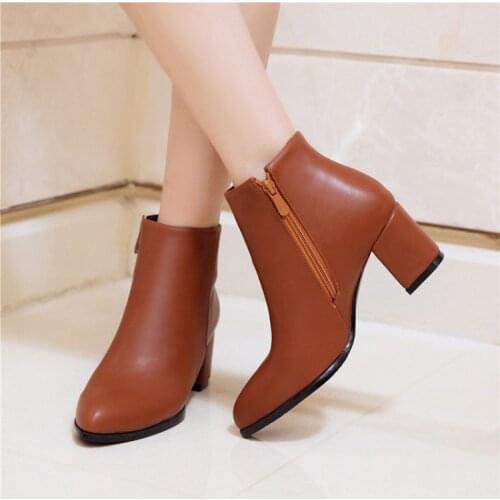 Casual chunky heel pointed short boots large 43 44 45 46 47 chunky pointed middle heel short boots 44-47
