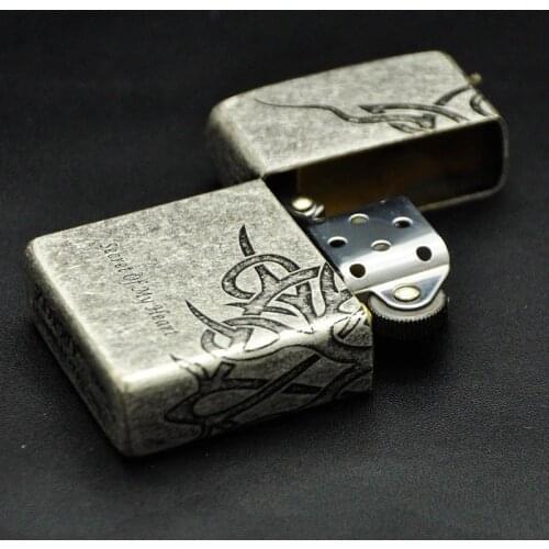 Zorro Three Sides Etched Nostalgic Kerosene Lighter Ancient Silver Cigarettes Accessories Smoking Gadgets