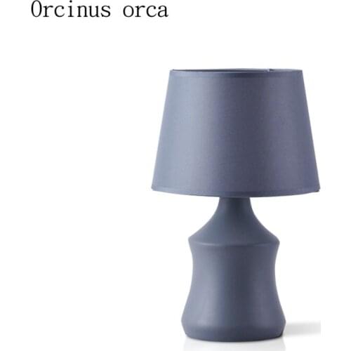 Nordic minimalist modern grey ceramic desk lamp living room bedroom lamp American style creative and fashionable table lamp