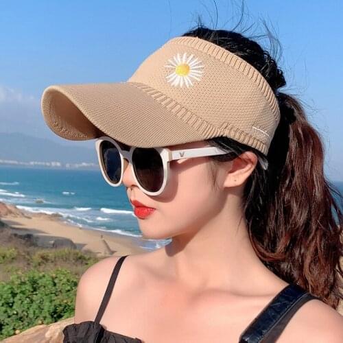New hat womens summer Embroidered Flower baseball hat outdoor sports knitted wool open top sunscreen hat sunshade hat